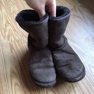 Ugg big kids boots size 3